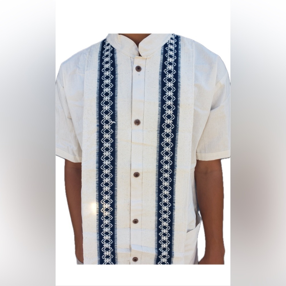 Men's Cream and Black Guayabera Shirt Size M - Picture 1 of 12